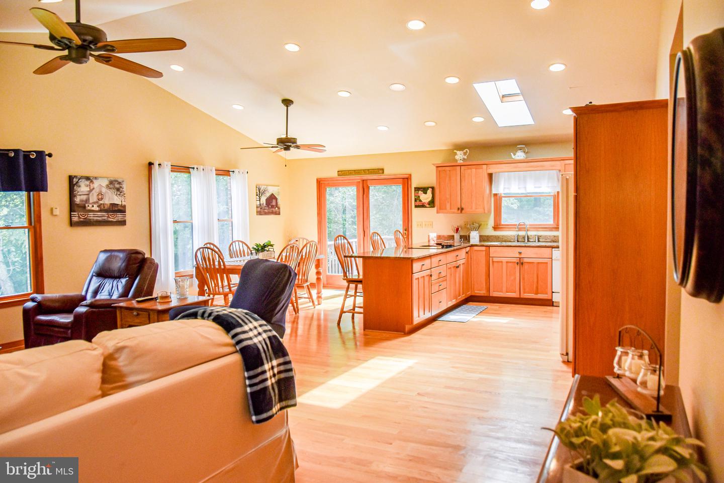 21246 CLARKS MOUNTAIN RD, RAPIDAN, Virginia 22733, 3 Bedrooms Bedrooms, ,3 BathroomsBathrooms,Residential,For sale,21246 CLARKS MOUNTAIN RD,VAOR2009752 MLS # VAOR2009752