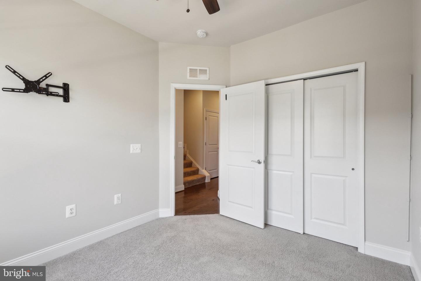 1909 GREENBRIAR HALL RD, DUMFRIES, Virginia 22026, 4 Bedrooms Bedrooms, ,3 BathroomsBathrooms,Residential,For sale,1909 GREENBRIAR HALL RD,VAPW2095630 MLS # VAPW2095630