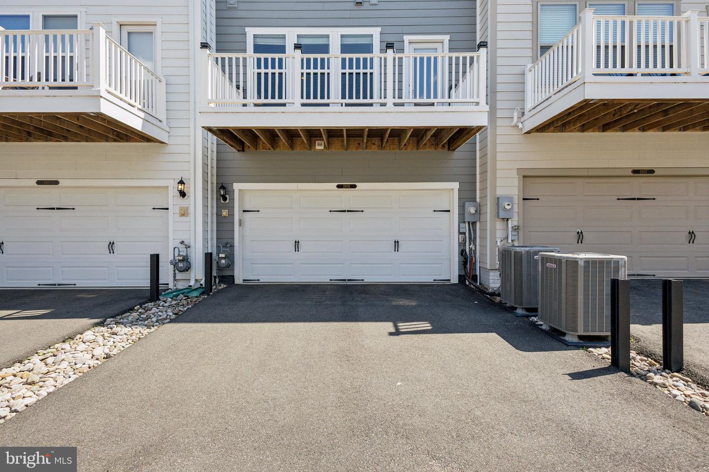 1909 GREENBRIAR HALL RD, DUMFRIES, Virginia 22026, 4 Bedrooms Bedrooms, ,3 BathroomsBathrooms,Residential,For sale,1909 GREENBRIAR HALL RD,VAPW2095630 MLS # VAPW2095630