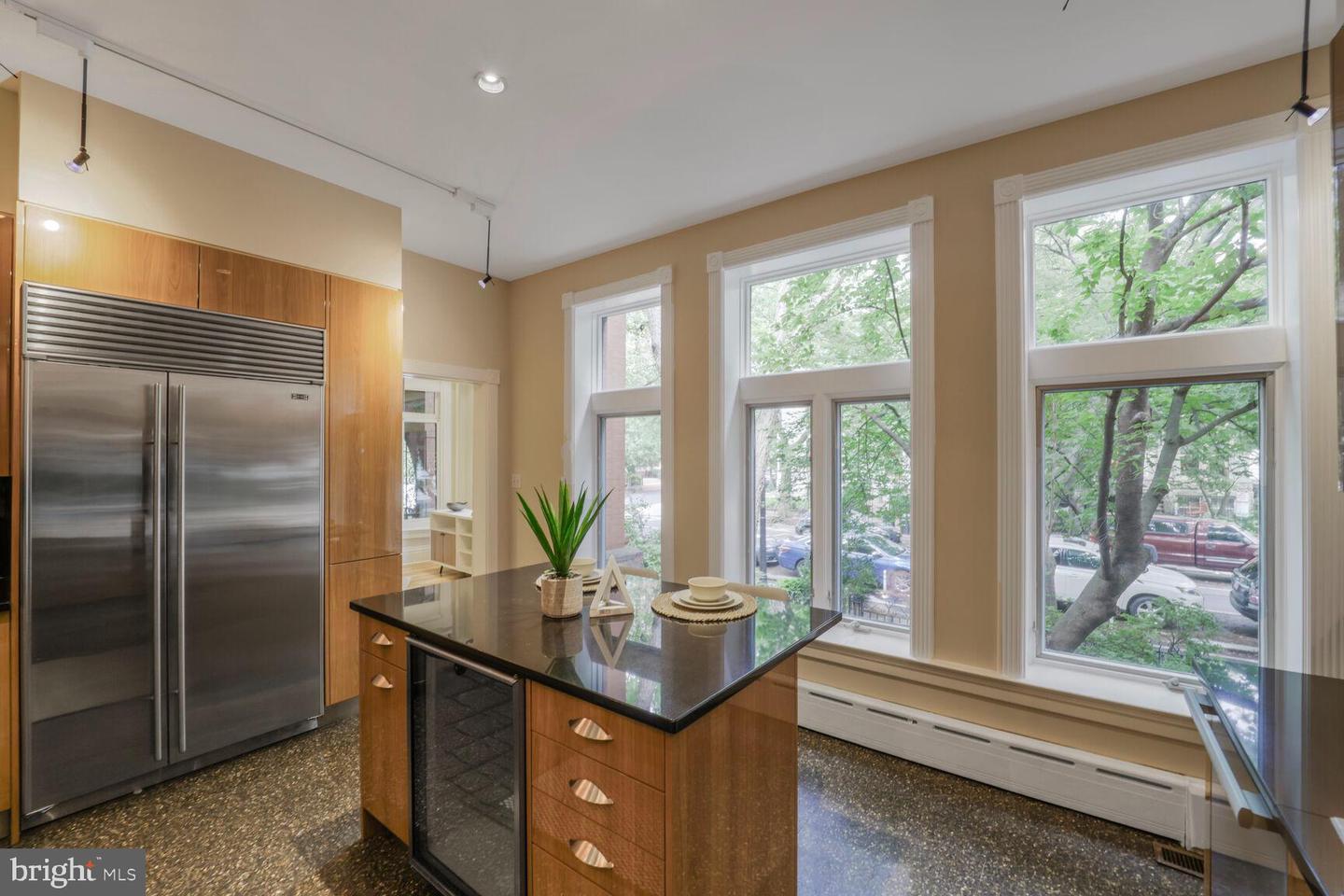 1752 17TH ST NW, WASHINGTON, District Of Columbia 20009, 5 Bedrooms Bedrooms, ,3 BathroomsBathrooms,Residential,For sale,1752 17TH ST NW,DCDC2202410 MLS # DCDC2202410