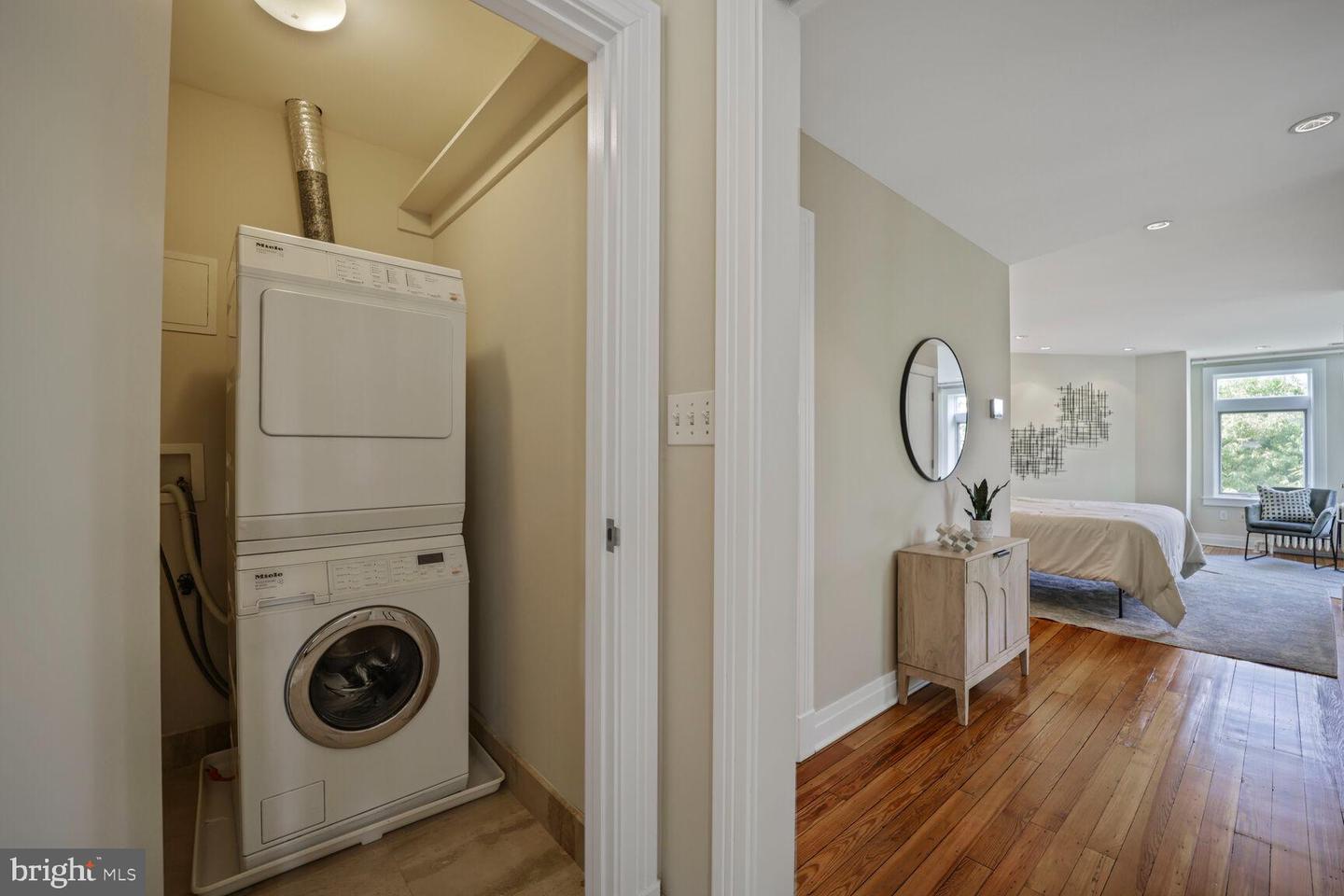 1752 17TH ST NW, WASHINGTON, District Of Columbia 20009, 5 Bedrooms Bedrooms, ,3 BathroomsBathrooms,Residential,For sale,1752 17TH ST NW,DCDC2202410 MLS # DCDC2202410