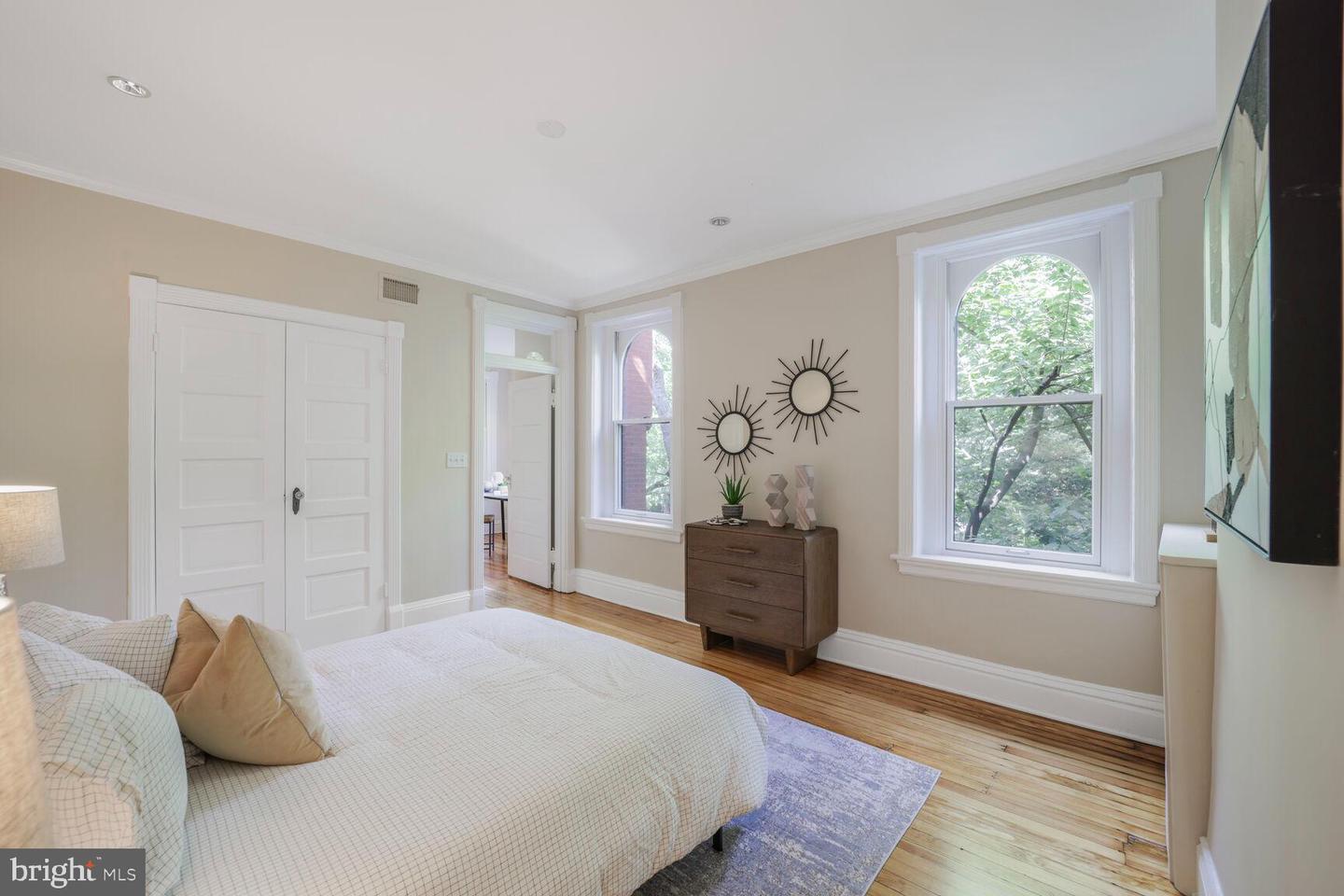 1752 17TH ST NW, WASHINGTON, District Of Columbia 20009, 5 Bedrooms Bedrooms, ,3 BathroomsBathrooms,Residential,For sale,1752 17TH ST NW,DCDC2202410 MLS # DCDC2202410
