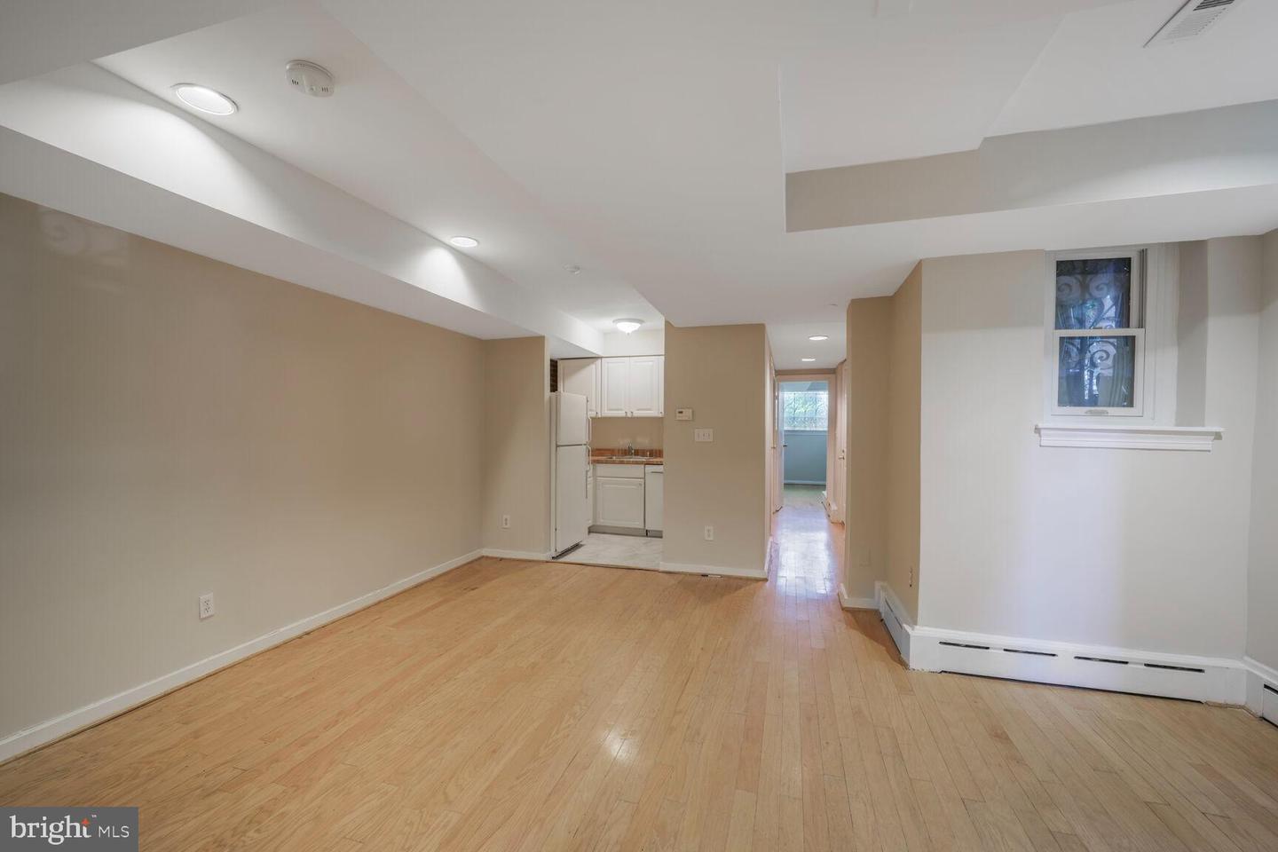 1752 17TH ST NW, WASHINGTON, District Of Columbia 20009, 5 Bedrooms Bedrooms, ,3 BathroomsBathrooms,Residential,For sale,1752 17TH ST NW,DCDC2202410 MLS # DCDC2202410