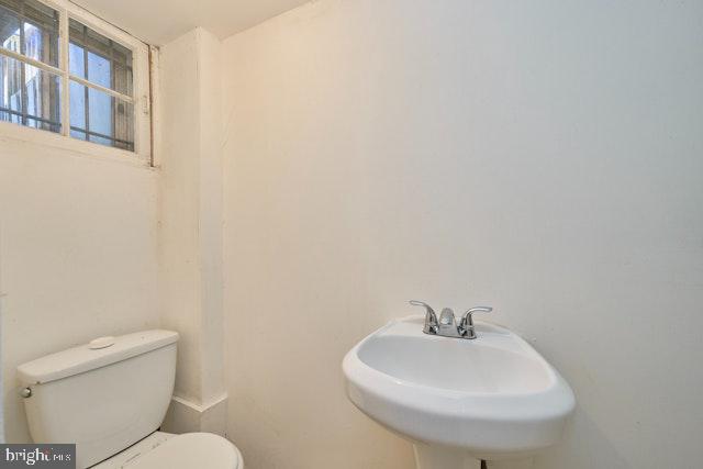 66 ALLISON ST NE, WASHINGTON, District Of Columbia 20011, 3 Bedrooms Bedrooms, 6 Rooms Rooms,1 BathroomBathrooms,Residential,For sale,66 ALLISON ST NE,DCDC2202534 MLS # DCDC2202534