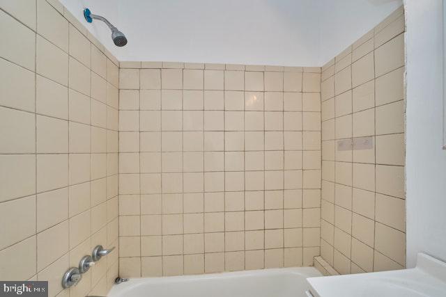 66 ALLISON ST NE, WASHINGTON, District Of Columbia 20011, 3 Bedrooms Bedrooms, 6 Rooms Rooms,1 BathroomBathrooms,Residential,For sale,66 ALLISON ST NE,DCDC2202534 MLS # DCDC2202534