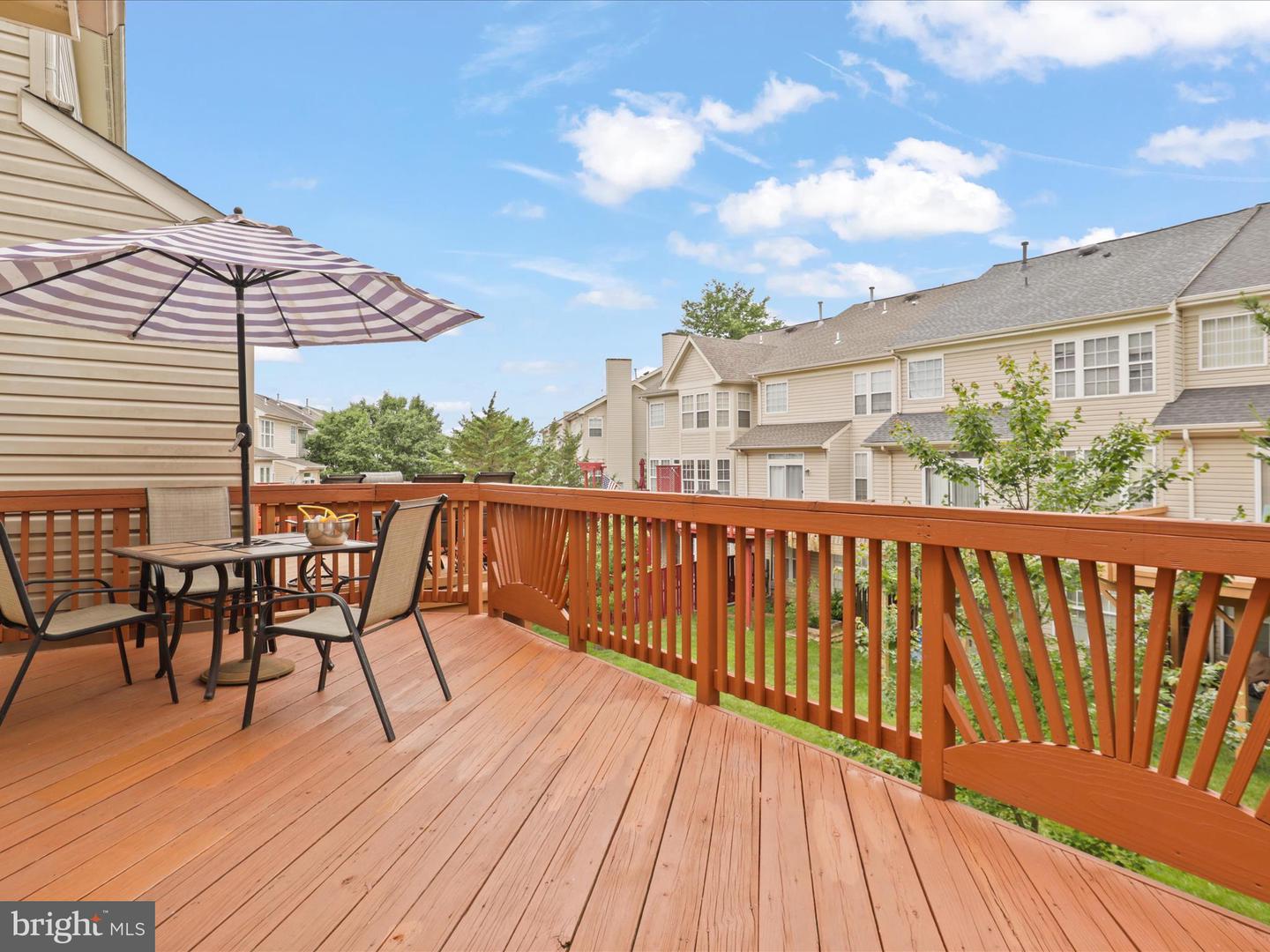 2642 LOGAN WOOD DR, HERNDON, Virginia 20171, 3 Bedrooms Bedrooms, ,3 BathroomsBathrooms,Residential,For sale,2642 LOGAN WOOD DR,VAFX2243410 MLS # VAFX2243410