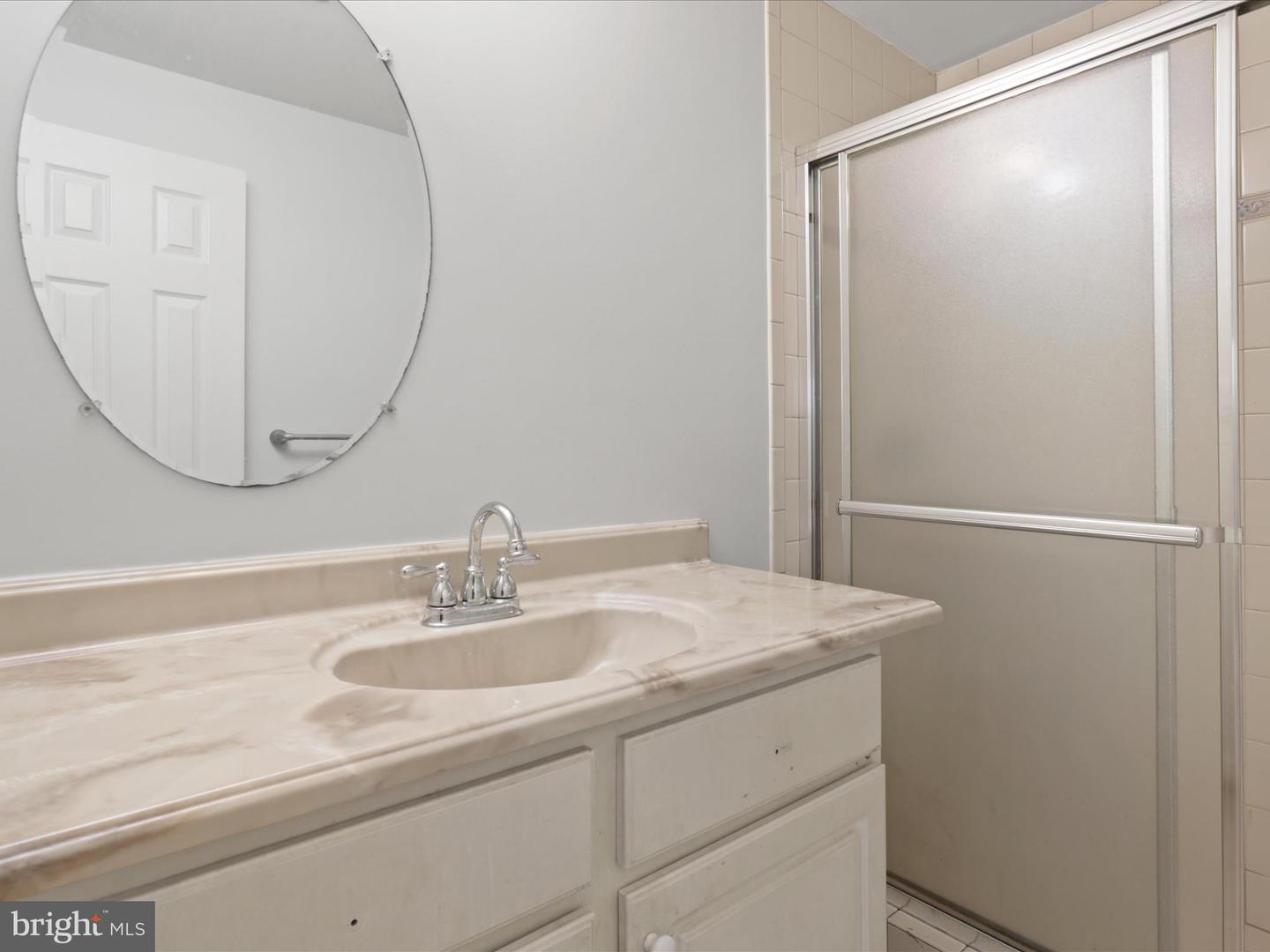 2642 LOGAN WOOD DR, HERNDON, Virginia 20171, 3 Bedrooms Bedrooms, ,3 BathroomsBathrooms,Residential,For sale,2642 LOGAN WOOD DR,VAFX2243410 MLS # VAFX2243410