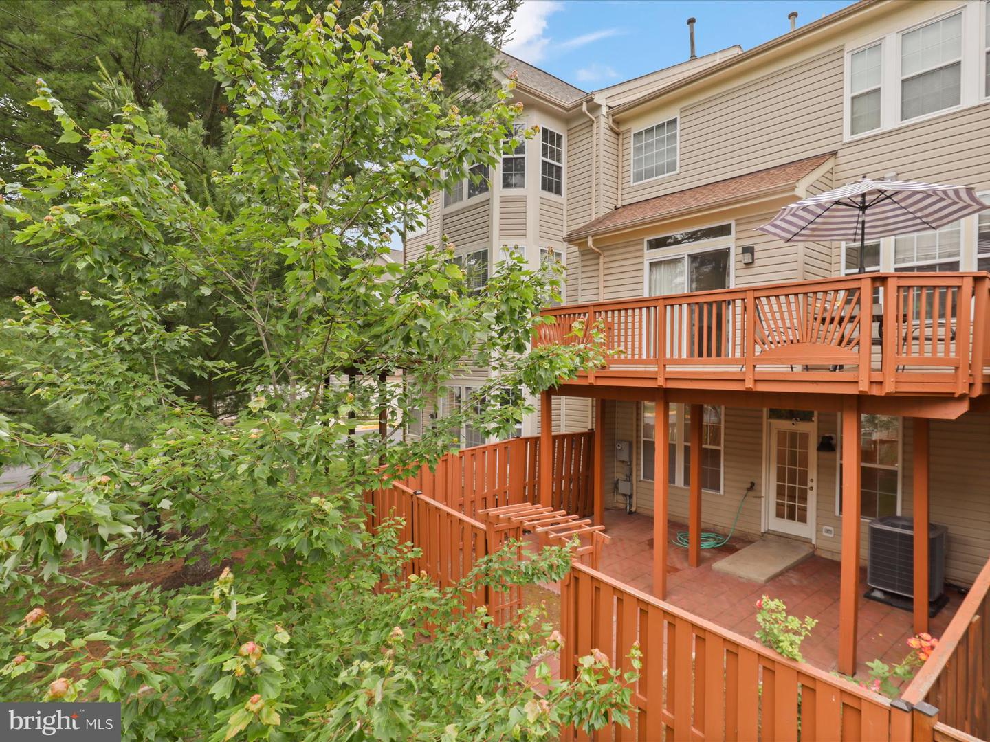 2642 LOGAN WOOD DR, HERNDON, Virginia 20171, 3 Bedrooms Bedrooms, ,3 BathroomsBathrooms,Residential,For sale,2642 LOGAN WOOD DR,VAFX2243410 MLS # VAFX2243410