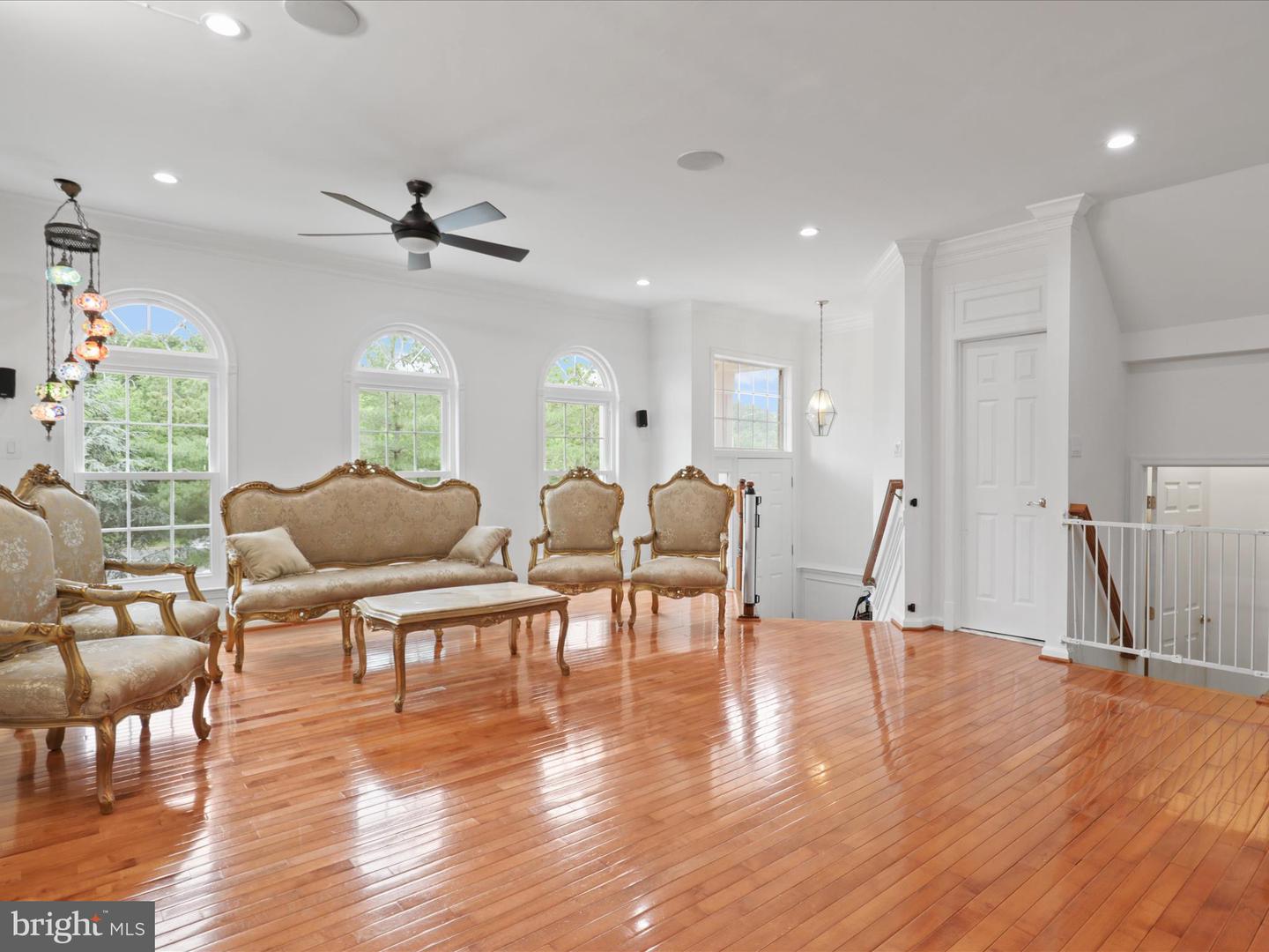 2642 LOGAN WOOD DR, HERNDON, Virginia 20171, 3 Bedrooms Bedrooms, ,3 BathroomsBathrooms,Residential,For sale,2642 LOGAN WOOD DR,VAFX2243410 MLS # VAFX2243410