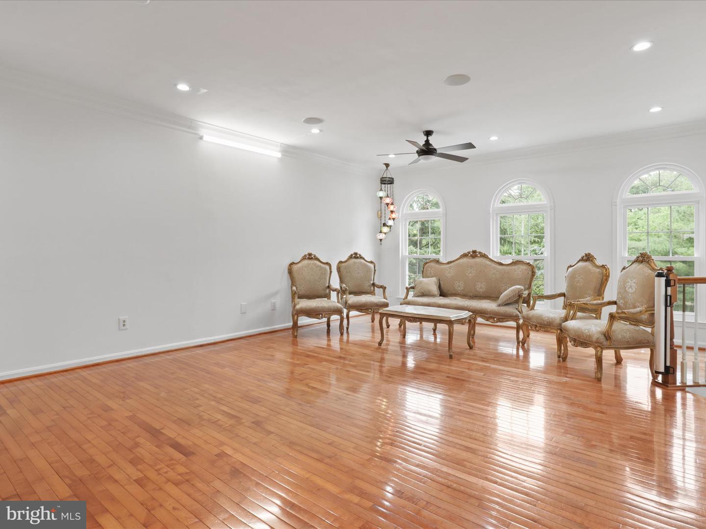 2642 LOGAN WOOD DR, HERNDON, Virginia 20171, 3 Bedrooms Bedrooms, ,3 BathroomsBathrooms,Residential,For sale,2642 LOGAN WOOD DR,VAFX2243410 MLS # VAFX2243410