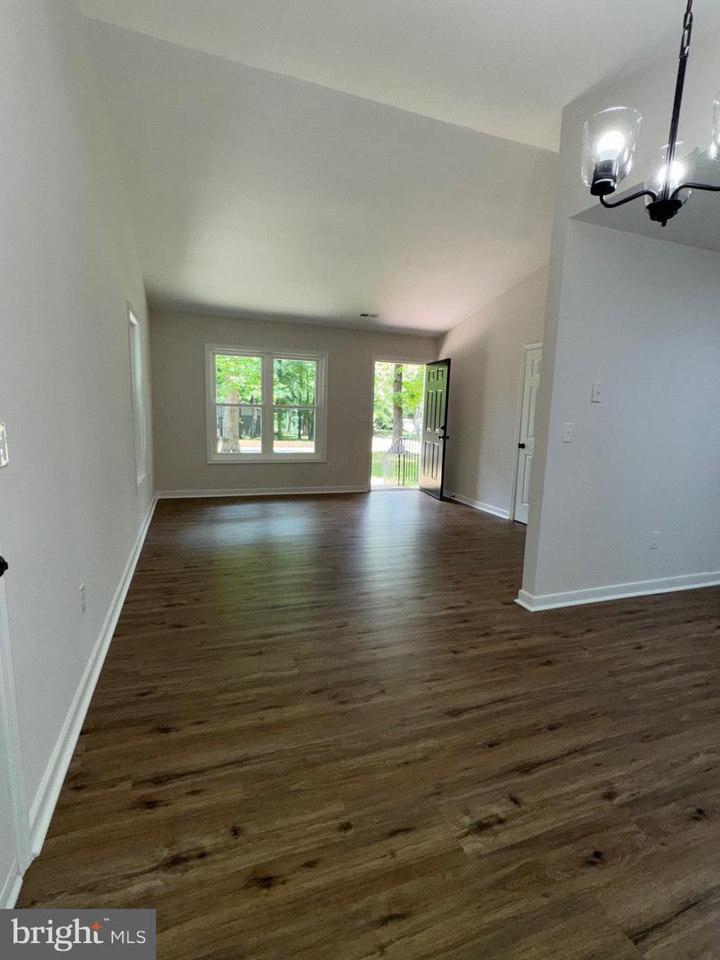 66 LANDS END DR, MONTROSS, Virginia 22520, 3 Bedrooms Bedrooms, ,2 BathroomsBathrooms,Residential,For sale,66 LANDS END DR,VAWE2008990 MLS # VAWE2008990