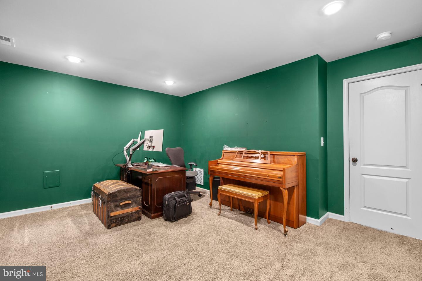 2422 DRAKE LN, FREDERICKSBURG, Virginia 22408, 3 Bedrooms Bedrooms, ,2 BathroomsBathrooms,Residential,For sale,2422 DRAKE LN,VASP2033472 MLS # VASP2033472