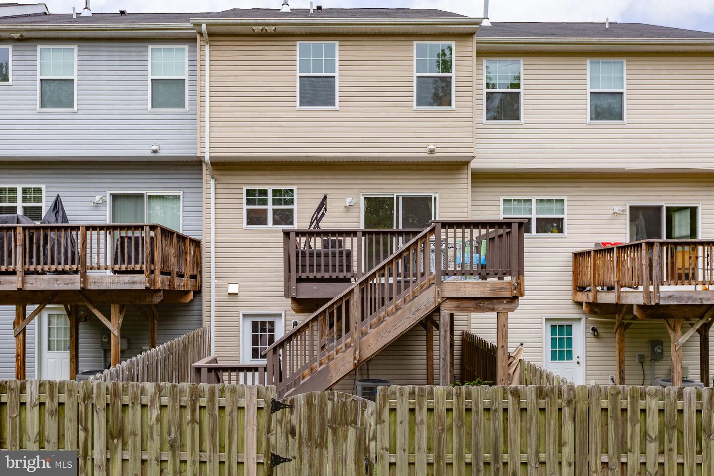 2422 DRAKE LN, FREDERICKSBURG, Virginia 22408, 3 Bedrooms Bedrooms, ,2 BathroomsBathrooms,Residential,For sale,2422 DRAKE LN,VASP2033472 MLS # VASP2033472