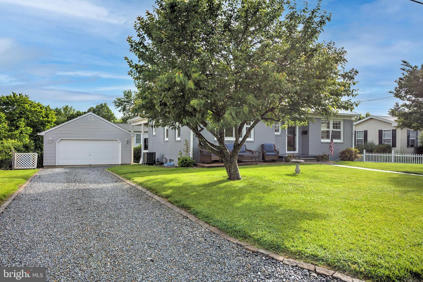 5 ROCKCROFT DR, BERRYVILLE, Virginia 22611, 3 Bedrooms Bedrooms, ,2 BathroomsBathrooms,Residential,For sale,5 ROCKCROFT DR,VACL2003788 MLS # VACL2003788
