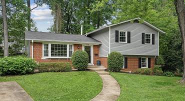 6204 BARDU AVE, SPRINGFIELD, Virginia 22152, 5 Bedrooms Bedrooms, ,2 BathroomsBathrooms,Residential,For sale,6204 BARDU AVE,VAFX2243060 MLS # VAFX2243060