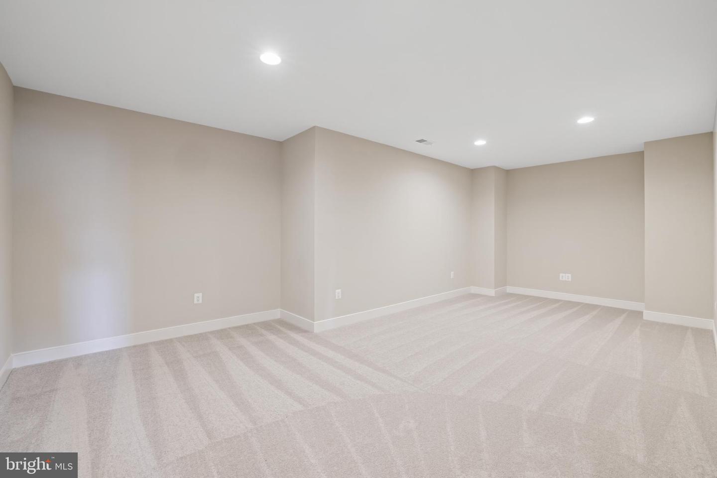 9435 OLD COURTHOUSE RD, VIENNA, Virginia 22182, 6 Bedrooms Bedrooms, ,5 BathroomsBathrooms,Residential,For sale,9435 OLD COURTHOUSE RD,VAFX2243658 MLS # VAFX2243658