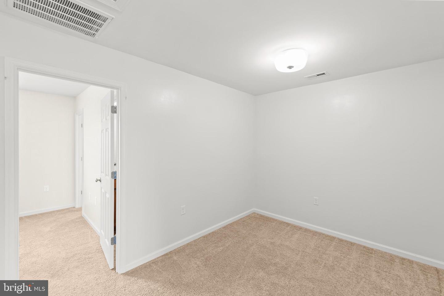 1312 S KENT ST, WINCHESTER, Virginia 22601, 2 Bedrooms Bedrooms, ,2 BathroomsBathrooms,Residential,For sale,1312 S KENT ST,VAWI2007860 MLS # VAWI2007860