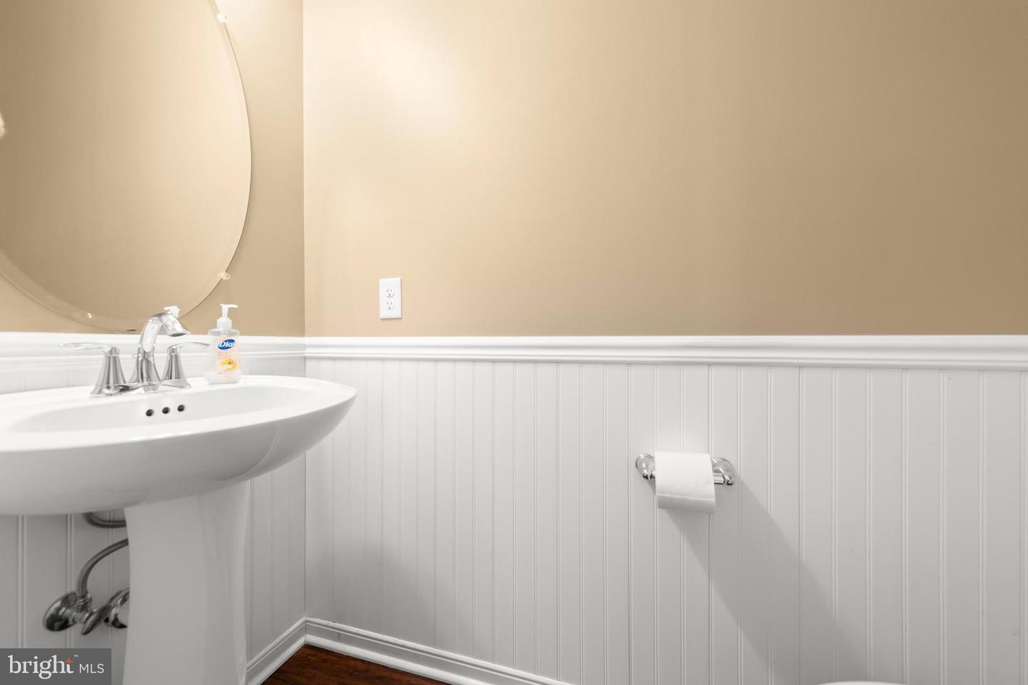 1312 S KENT ST, WINCHESTER, Virginia 22601, 2 Bedrooms Bedrooms, ,2 BathroomsBathrooms,Residential,For sale,1312 S KENT ST,VAWI2007860 MLS # VAWI2007860