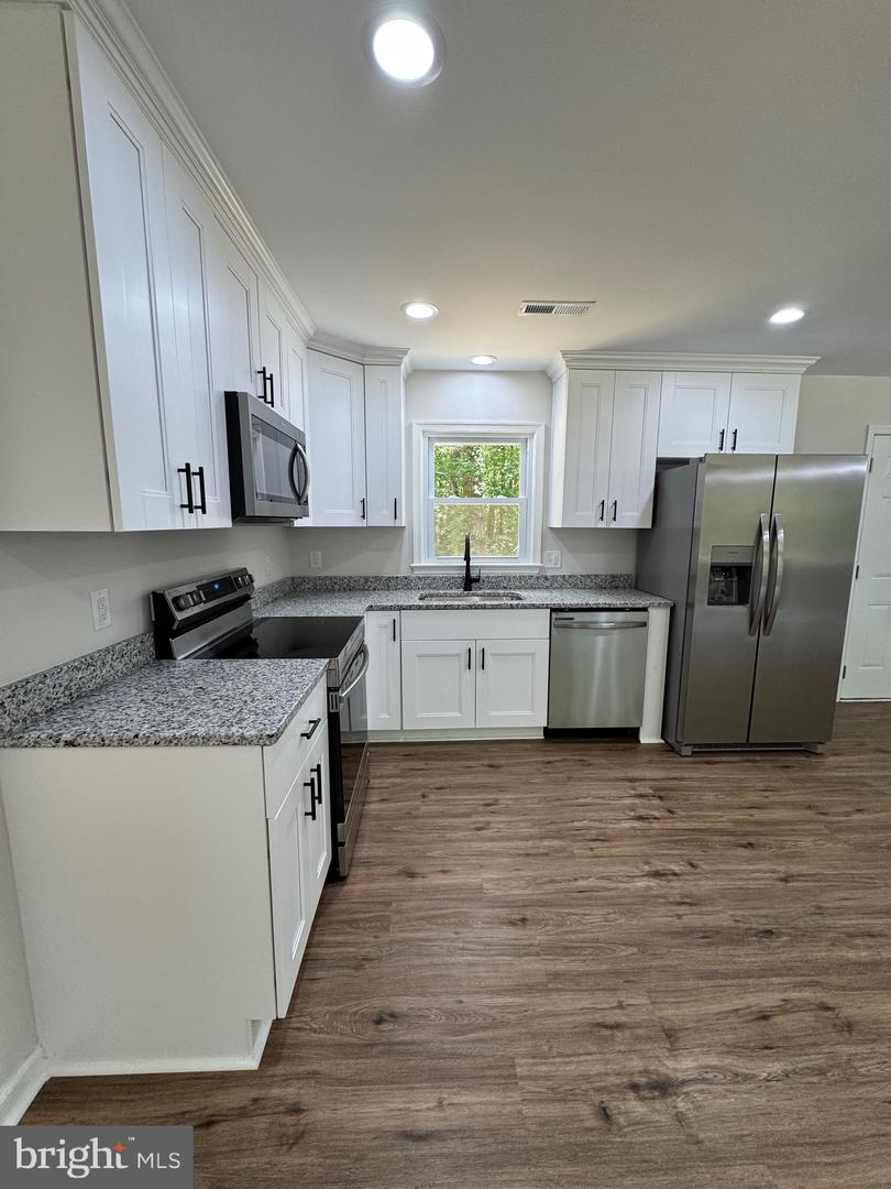 1950 S TIDWELLS RD, MONTROSS, Virginia 22520, 4 Bedrooms Bedrooms, 7 Rooms Rooms,2 BathroomsBathrooms,Residential,For sale,1950 S TIDWELLS RD,VAWE2008994 MLS # VAWE2008994