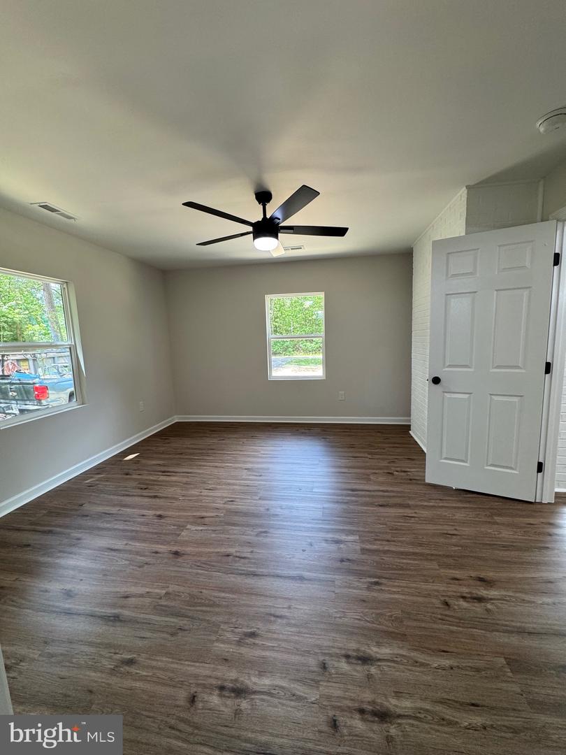 1950 S TIDWELLS RD, MONTROSS, Virginia 22520, 4 Bedrooms Bedrooms, 7 Rooms Rooms,2 BathroomsBathrooms,Residential,For sale,1950 S TIDWELLS RD,VAWE2008994 MLS # VAWE2008994