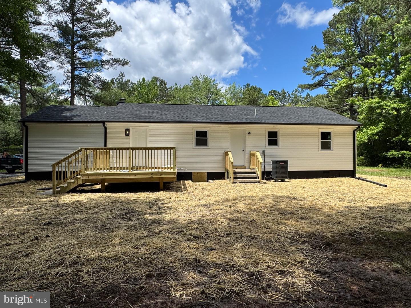 1950 S TIDWELLS RD, MONTROSS, Virginia 22520, 4 Bedrooms Bedrooms, 7 Rooms Rooms,2 BathroomsBathrooms,Residential,For sale,1950 S TIDWELLS RD,VAWE2008994 MLS # VAWE2008994