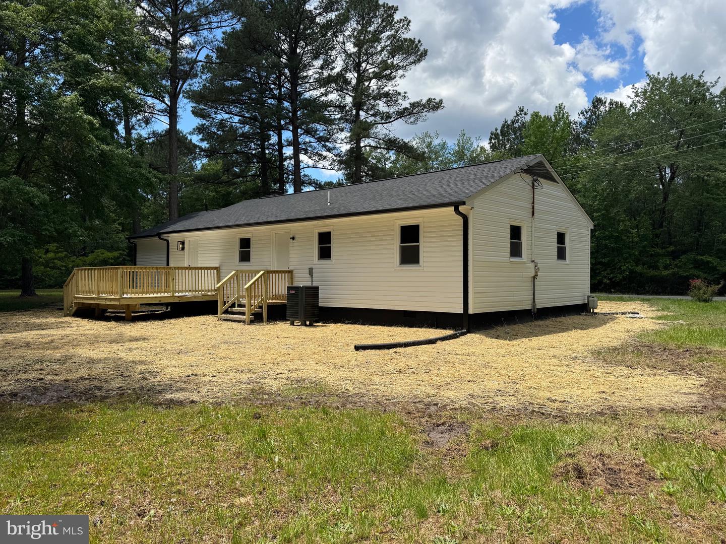 1950 S TIDWELLS RD, MONTROSS, Virginia 22520, 4 Bedrooms Bedrooms, 7 Rooms Rooms,2 BathroomsBathrooms,Residential,For sale,1950 S TIDWELLS RD,VAWE2008994 MLS # VAWE2008994