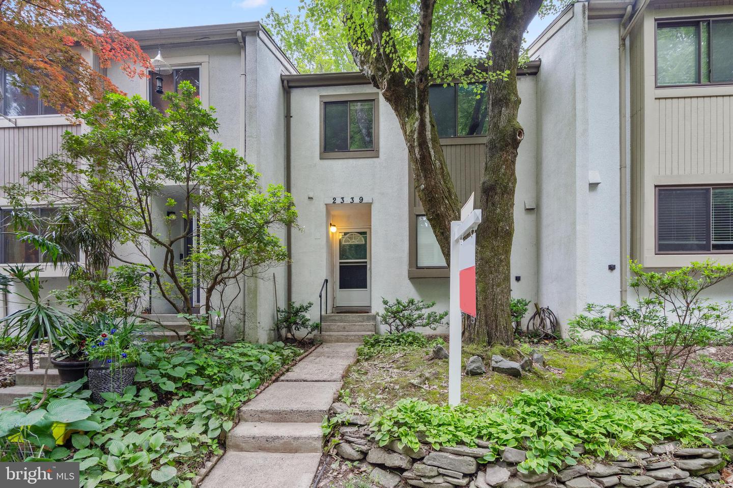 2339 MILLENNIUM LN, RESTON, Virginia 20191, 3 Bedrooms Bedrooms, ,2 BathroomsBathrooms,Residential,For sale,2339 MILLENNIUM LN,VAFX2243568 MLS # VAFX2243568