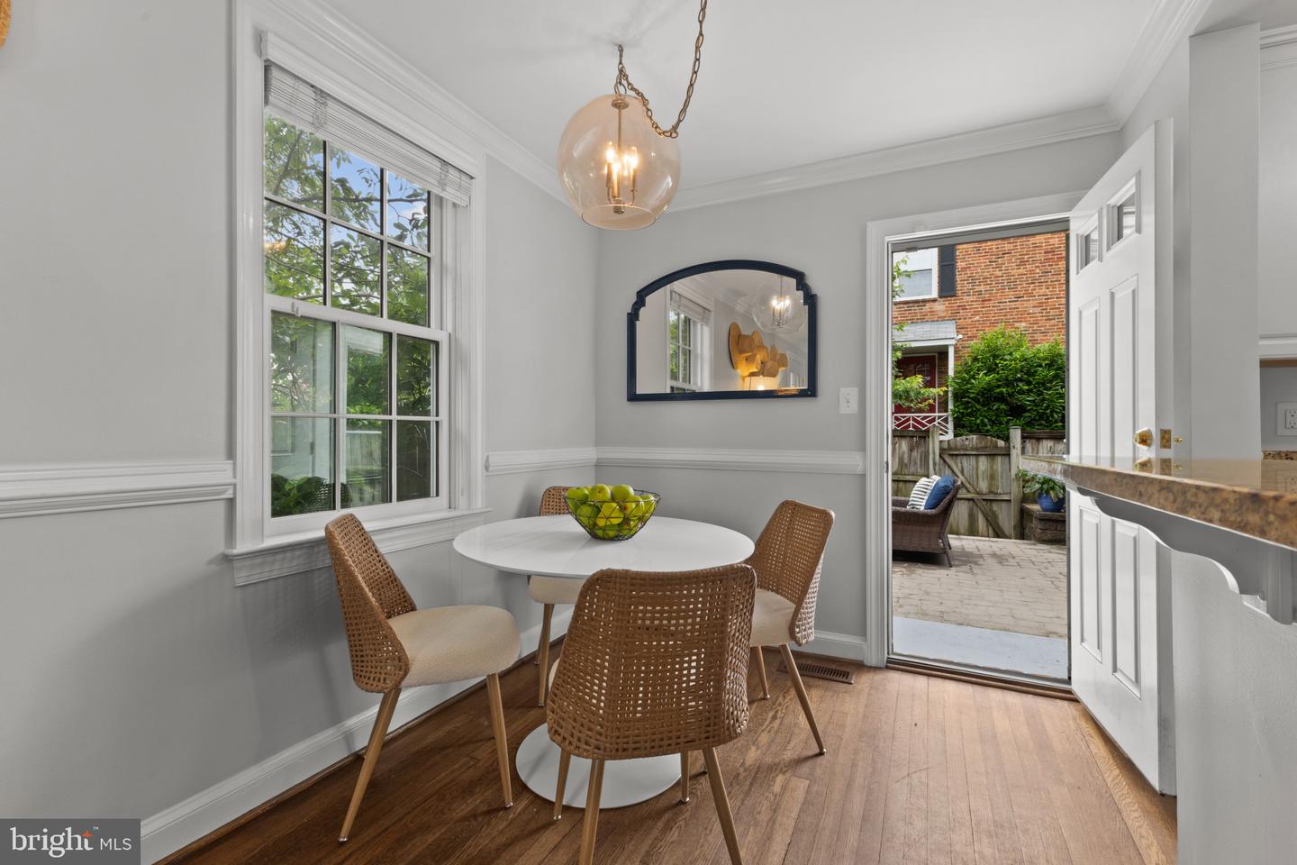 823 CHURCH ST, ALEXANDRIA, Virginia 22314, 2 Bedrooms Bedrooms, 9 Rooms Rooms,2 BathroomsBathrooms,Residential,For sale,823 CHURCH ST,VAAX2045776 MLS # VAAX2045776