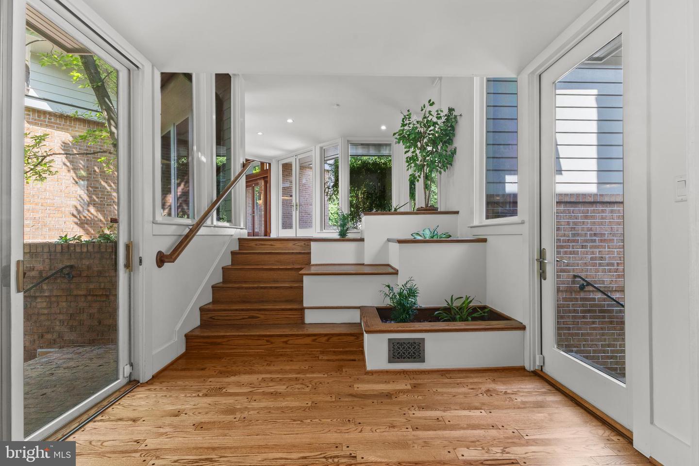 3713 TEMPLETON PL, ALEXANDRIA, Virginia 22304, 6 Bedrooms Bedrooms, ,4 BathroomsBathrooms,Residential,For sale,3713 TEMPLETON PL,VAAX2045778 MLS # VAAX2045778