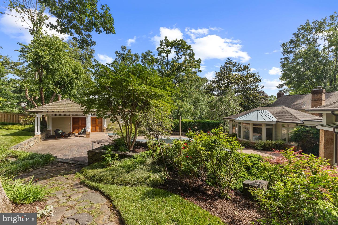 3713 TEMPLETON PL, ALEXANDRIA, Virginia 22304, 6 Bedrooms Bedrooms, ,4 BathroomsBathrooms,Residential,For sale,3713 TEMPLETON PL,VAAX2045778 MLS # VAAX2045778