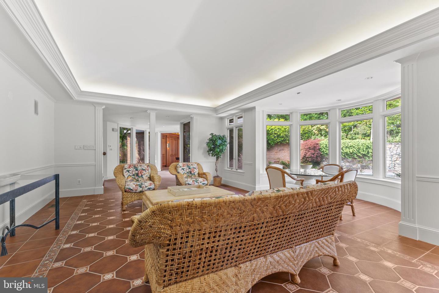 3713 TEMPLETON PL, ALEXANDRIA, Virginia 22304, 6 Bedrooms Bedrooms, ,4 BathroomsBathrooms,Residential,For sale,3713 TEMPLETON PL,VAAX2045778 MLS # VAAX2045778