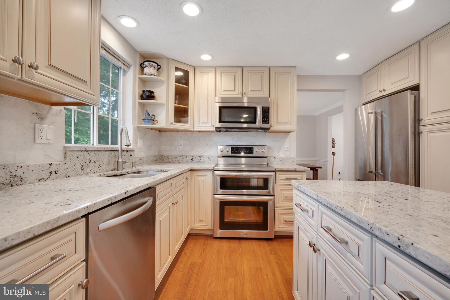 1127 RIVA RIDGE DR, GREAT FALLS, Virginia 22066, 5 Bedrooms Bedrooms, ,3 BathroomsBathrooms,Residential,For sale,1127 RIVA RIDGE DR,VAFX2243782 MLS # VAFX2243782