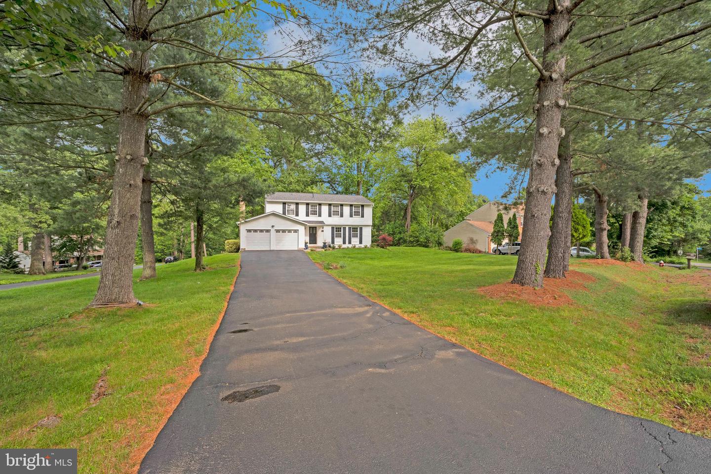 1127 RIVA RIDGE DR, GREAT FALLS, Virginia 22066, 5 Bedrooms Bedrooms, ,3 BathroomsBathrooms,Residential,For sale,1127 RIVA RIDGE DR,VAFX2243782 MLS # VAFX2243782