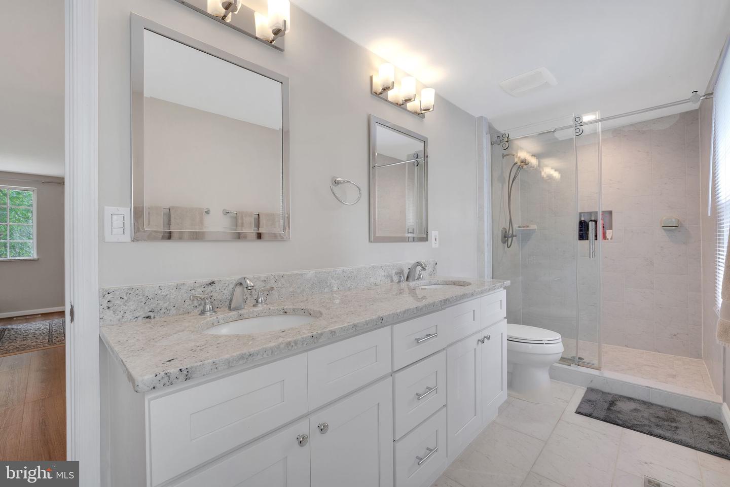 1127 RIVA RIDGE DR, GREAT FALLS, Virginia 22066, 5 Bedrooms Bedrooms, ,3 BathroomsBathrooms,Residential,For sale,1127 RIVA RIDGE DR,VAFX2243782 MLS # VAFX2243782