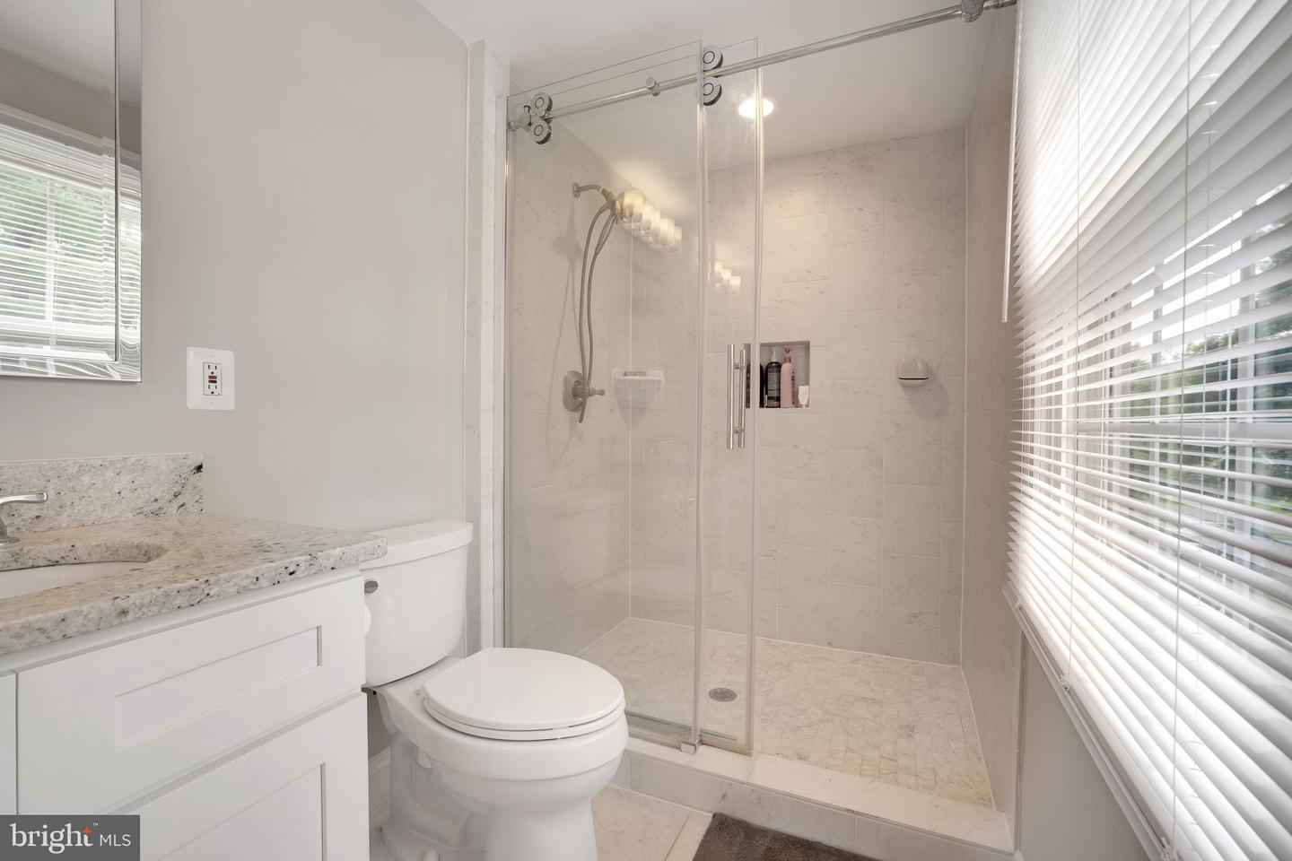 1127 RIVA RIDGE DR, GREAT FALLS, Virginia 22066, 5 Bedrooms Bedrooms, ,3 BathroomsBathrooms,Residential,For sale,1127 RIVA RIDGE DR,VAFX2243782 MLS # VAFX2243782