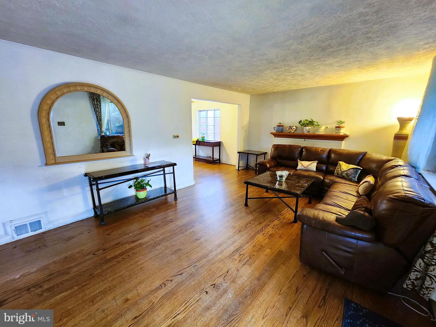 6029 AMHERST AVE, SPRINGFIELD, Virginia 22150, 4 Bedrooms Bedrooms, ,2 BathroomsBathrooms,Residential,For sale,6029 AMHERST AVE,VAFX2243794 MLS # VAFX2243794