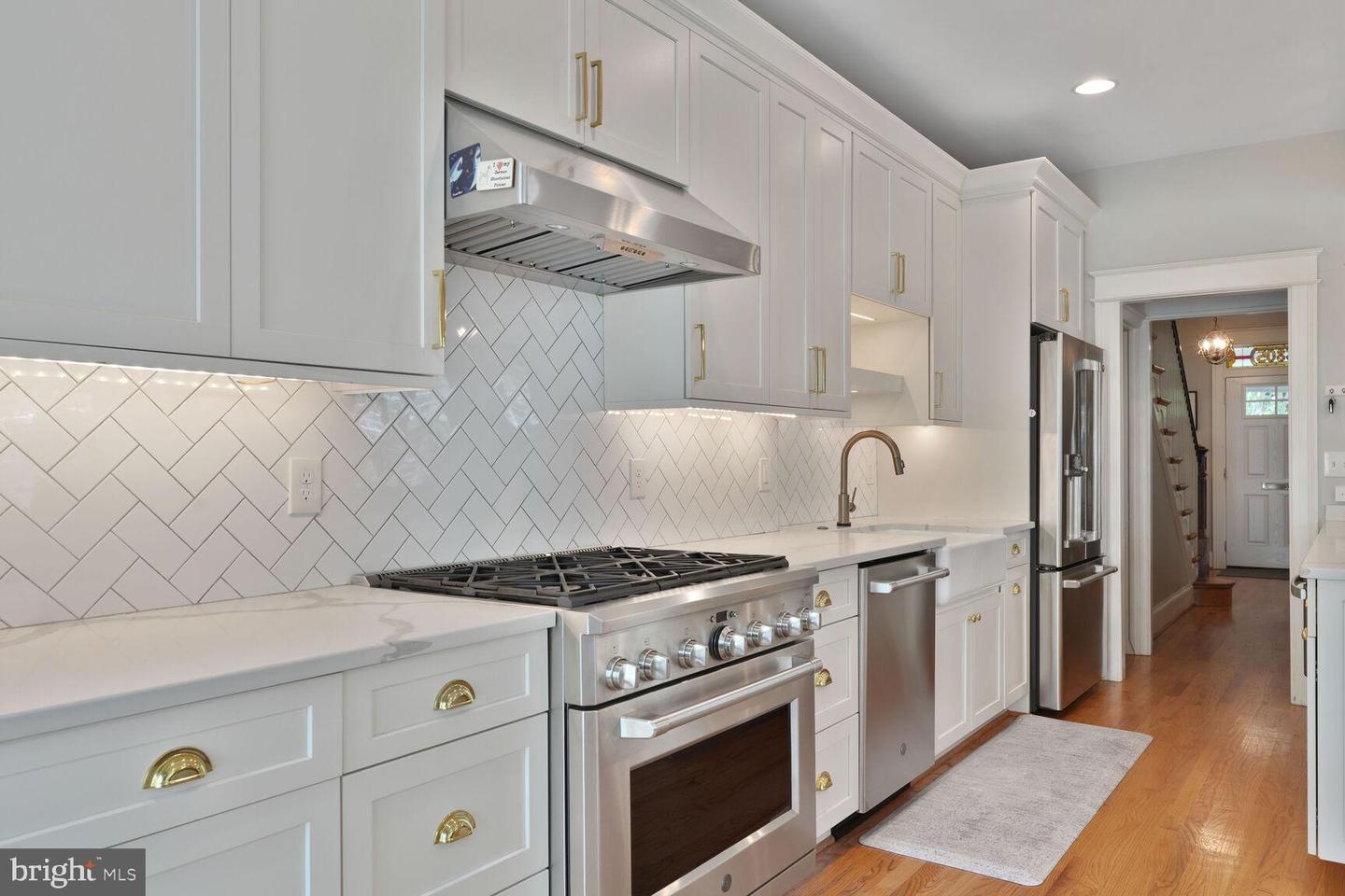 3805 WARREN ST NW, WASHINGTON, District Of Columbia 20016, 5 Bedrooms Bedrooms, 5 Rooms Rooms,3 BathroomsBathrooms,Residential,For sale,3805 WARREN ST NW,DCDC2202922 MLS # DCDC2202922