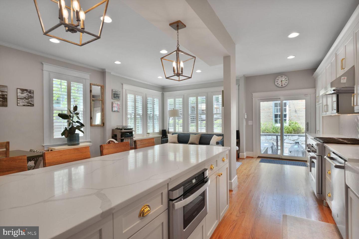 3805 WARREN ST NW, WASHINGTON, District Of Columbia 20016, 5 Bedrooms Bedrooms, 5 Rooms Rooms,3 BathroomsBathrooms,Residential,For sale,3805 WARREN ST NW,DCDC2202922 MLS # DCDC2202922