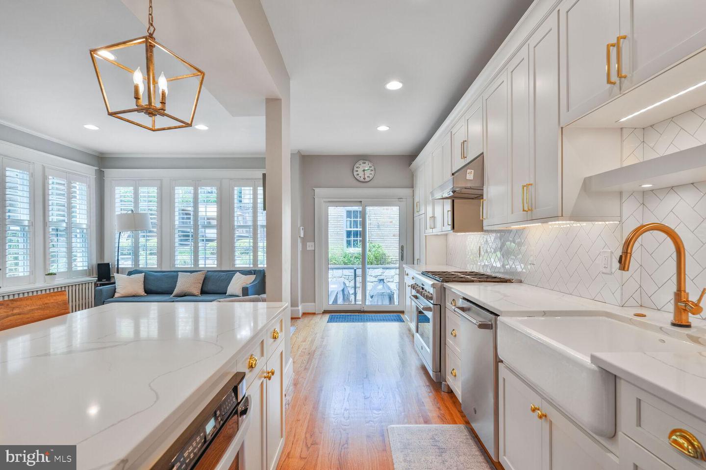 3805 WARREN ST NW, WASHINGTON, District Of Columbia 20016, 5 Bedrooms Bedrooms, 5 Rooms Rooms,3 BathroomsBathrooms,Residential,For sale,3805 WARREN ST NW,DCDC2202922 MLS # DCDC2202922