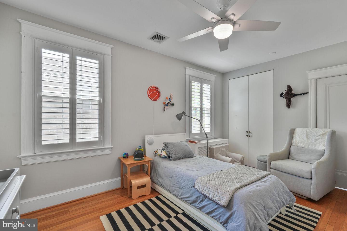 3805 WARREN ST NW, WASHINGTON, District Of Columbia 20016, 5 Bedrooms Bedrooms, 5 Rooms Rooms,3 BathroomsBathrooms,Residential,For sale,3805 WARREN ST NW,DCDC2202922 MLS # DCDC2202922