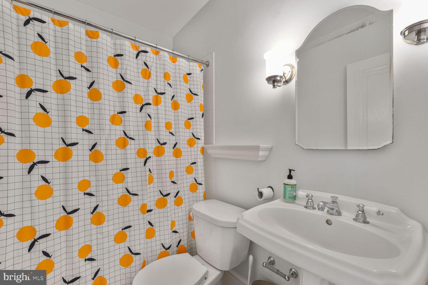 3805 WARREN ST NW, WASHINGTON, District Of Columbia 20016, 5 Bedrooms Bedrooms, 5 Rooms Rooms,3 BathroomsBathrooms,Residential,For sale,3805 WARREN ST NW,DCDC2202922 MLS # DCDC2202922