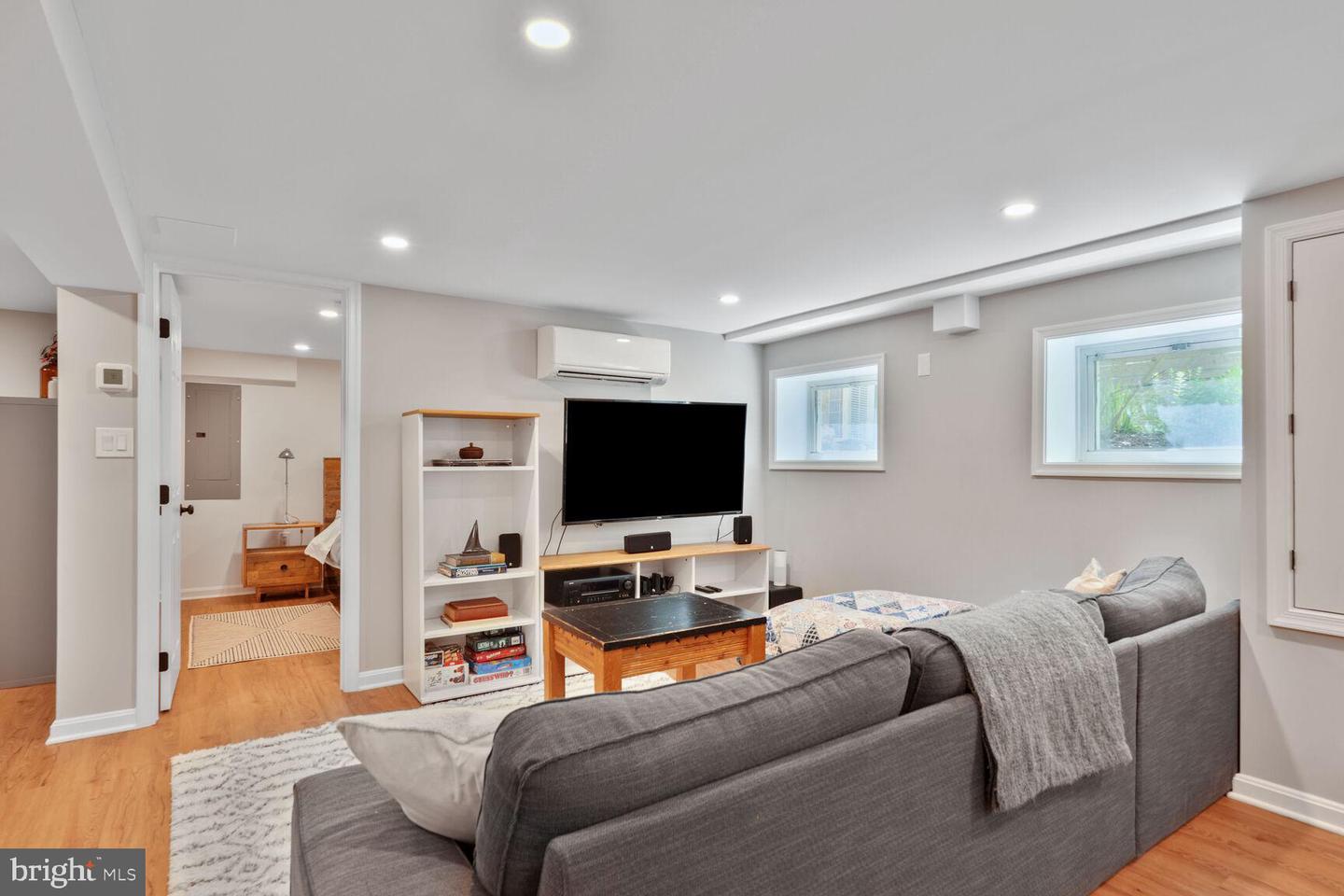 3805 WARREN ST NW, WASHINGTON, District Of Columbia 20016, 5 Bedrooms Bedrooms, 5 Rooms Rooms,3 BathroomsBathrooms,Residential,For sale,3805 WARREN ST NW,DCDC2202922 MLS # DCDC2202922