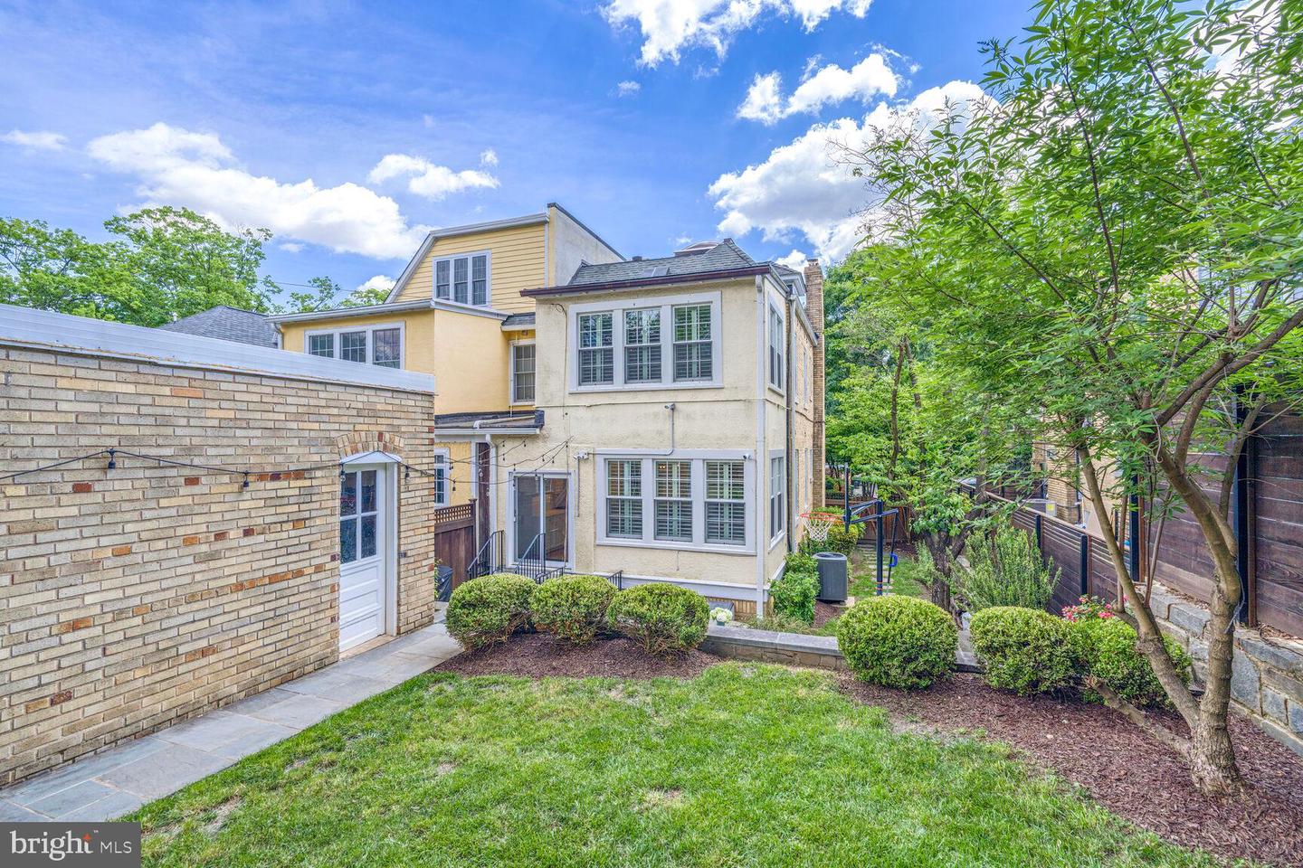 3805 WARREN ST NW, WASHINGTON, District Of Columbia 20016, 5 Bedrooms Bedrooms, 5 Rooms Rooms,3 BathroomsBathrooms,Residential,For sale,3805 WARREN ST NW,DCDC2202922 MLS # DCDC2202922