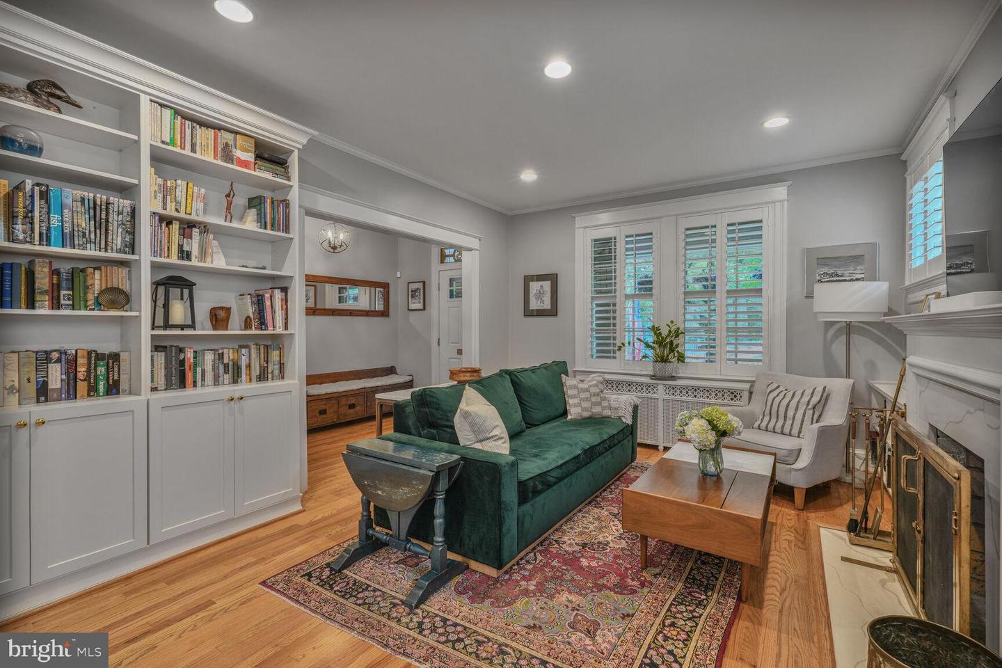 3805 WARREN ST NW, WASHINGTON, District Of Columbia 20016, 5 Bedrooms Bedrooms, 5 Rooms Rooms,3 BathroomsBathrooms,Residential,For sale,3805 WARREN ST NW,DCDC2202922 MLS # DCDC2202922
