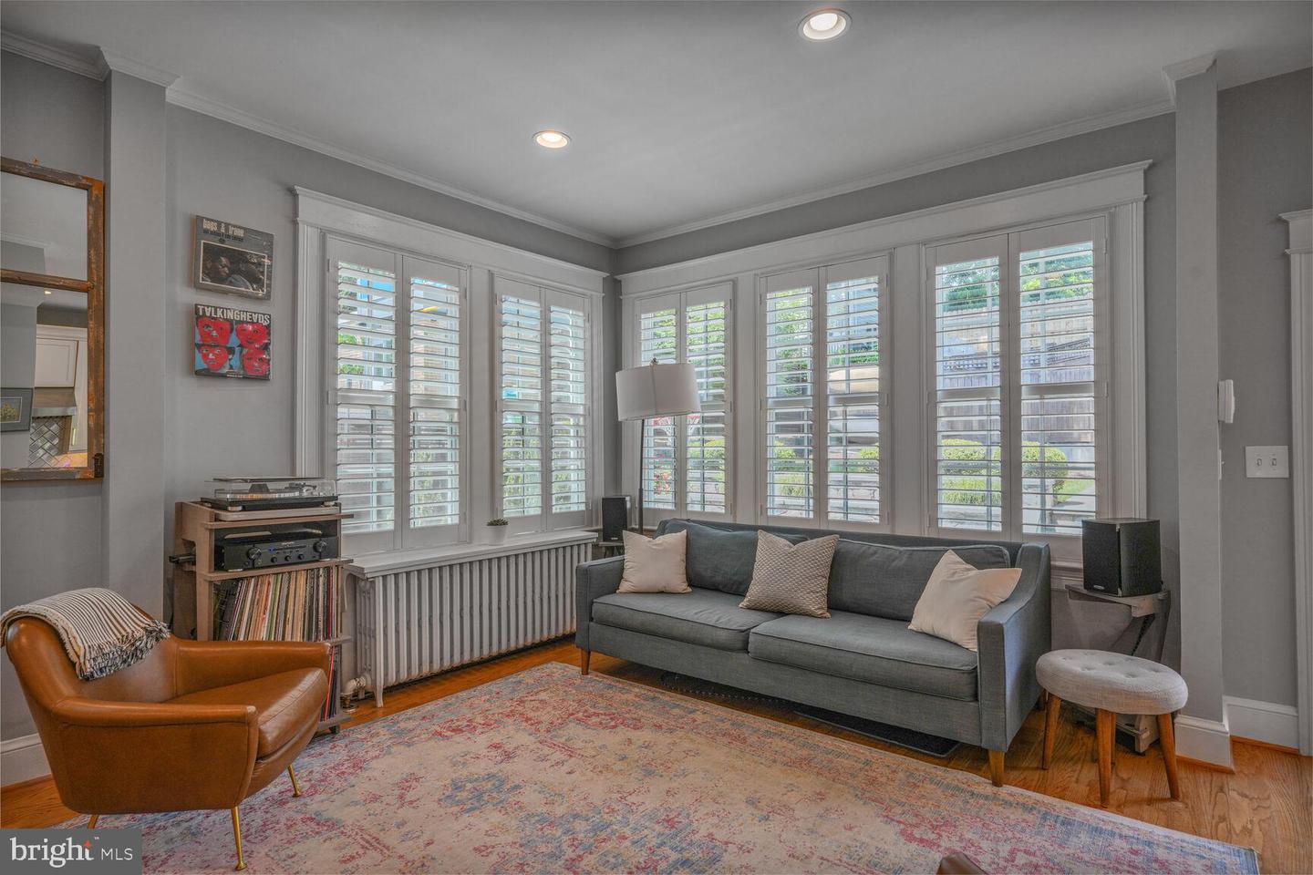 3805 WARREN ST NW, WASHINGTON, District Of Columbia 20016, 5 Bedrooms Bedrooms, 5 Rooms Rooms,3 BathroomsBathrooms,Residential,For sale,3805 WARREN ST NW,DCDC2202922 MLS # DCDC2202922
