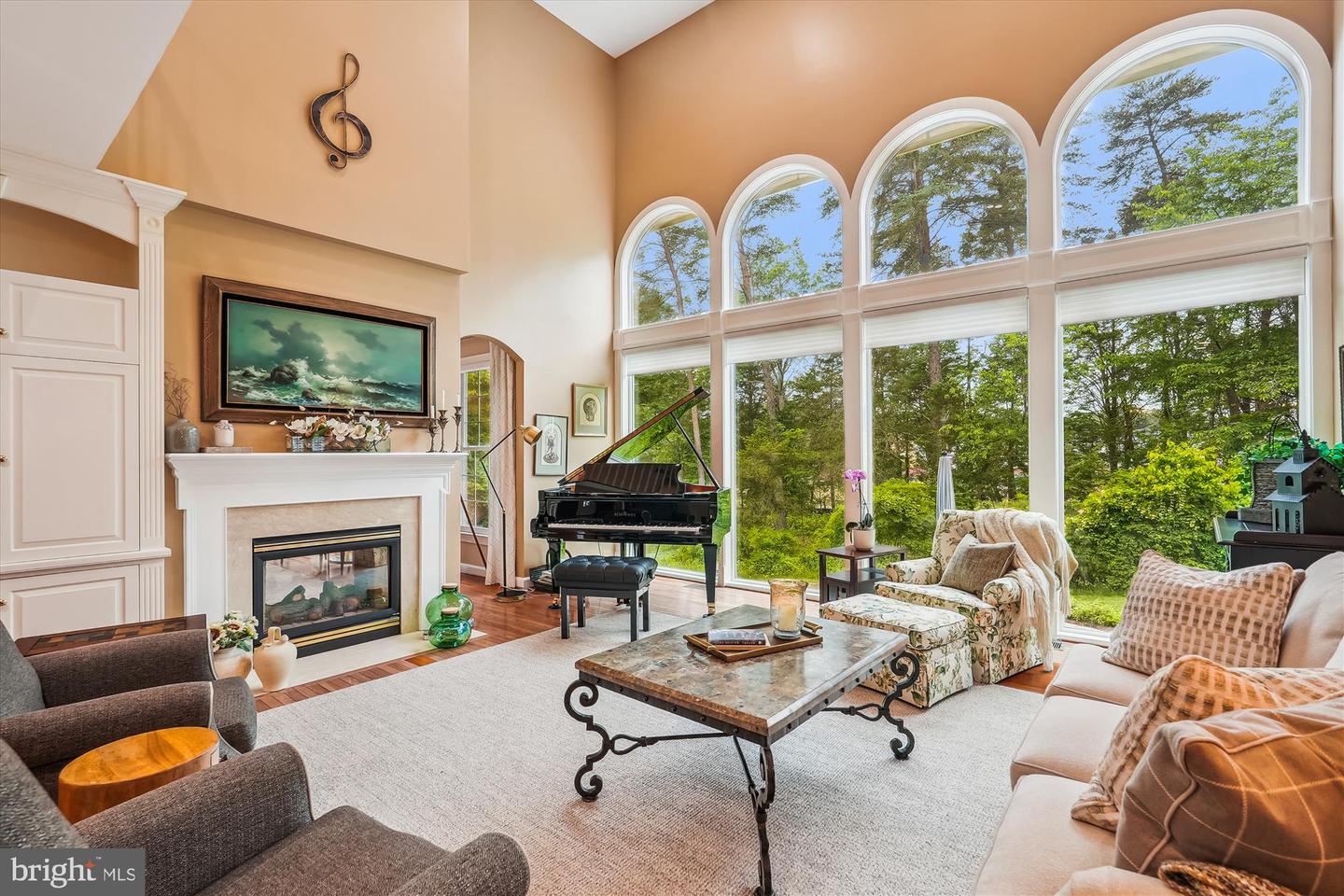 18403 RIM ROCK CIR, LEESBURG, Virginia 20176, 5 Bedrooms Bedrooms, ,3 BathroomsBathrooms,Residential,For sale,18403 RIM ROCK CIR,VALO2098138 MLS # VALO2098138