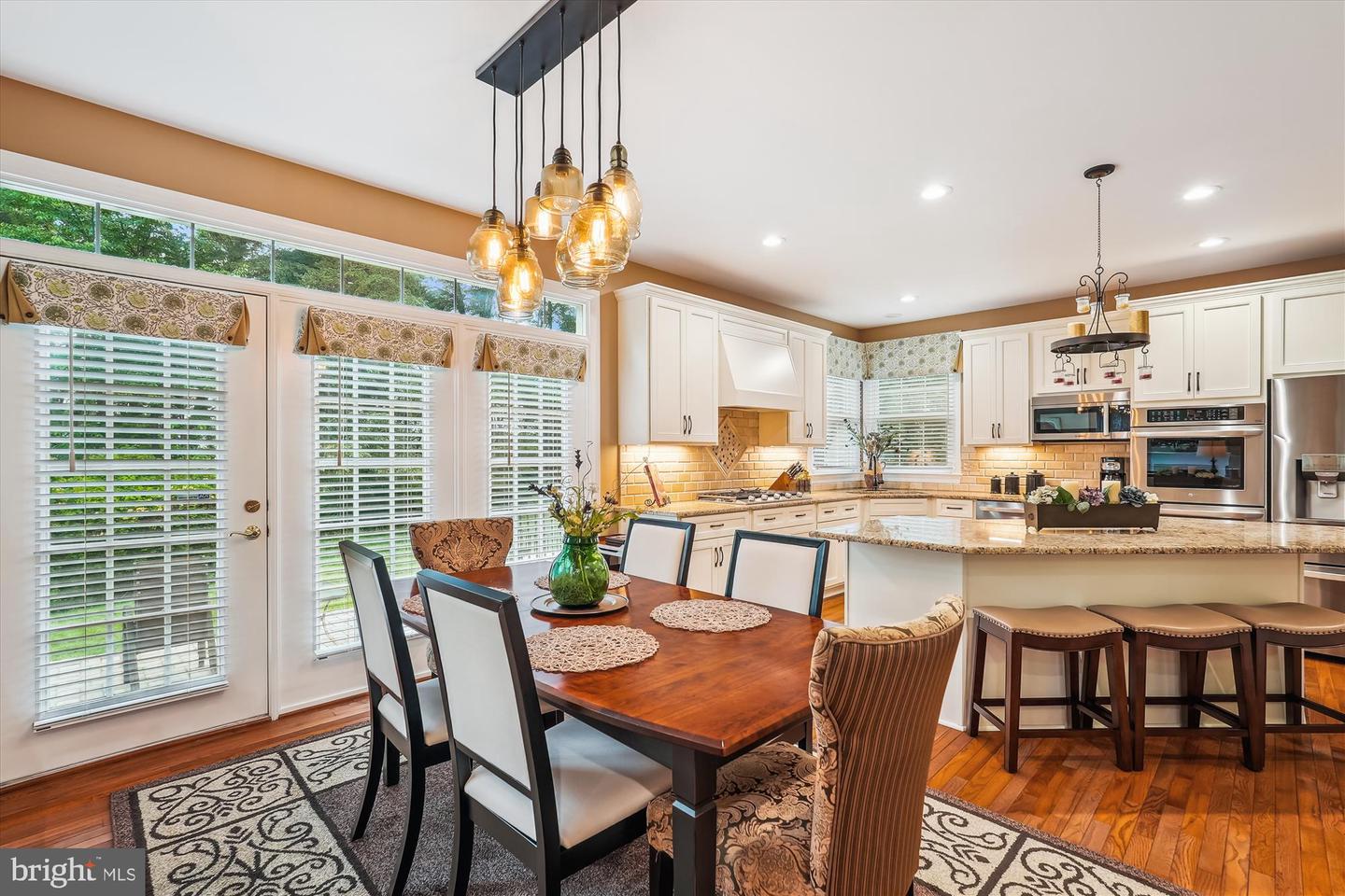 18403 RIM ROCK CIR, LEESBURG, Virginia 20176, 5 Bedrooms Bedrooms, ,3 BathroomsBathrooms,Residential,For sale,18403 RIM ROCK CIR,VALO2098138 MLS # VALO2098138