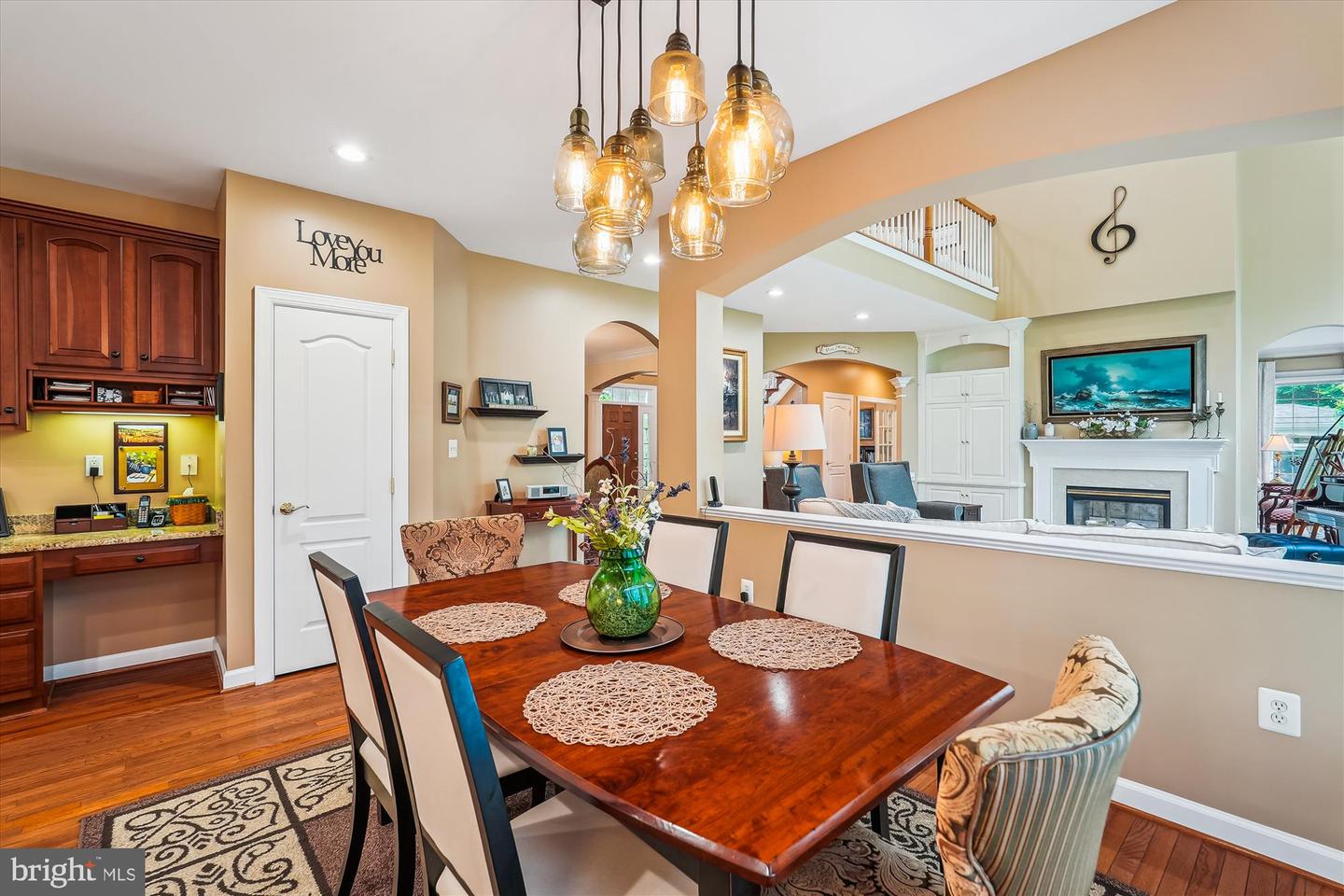 18403 RIM ROCK CIR, LEESBURG, Virginia 20176, 5 Bedrooms Bedrooms, ,3 BathroomsBathrooms,Residential,For sale,18403 RIM ROCK CIR,VALO2098138 MLS # VALO2098138
