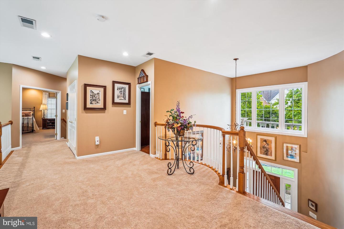 18403 RIM ROCK CIR, LEESBURG, Virginia 20176, 5 Bedrooms Bedrooms, ,3 BathroomsBathrooms,Residential,For sale,18403 RIM ROCK CIR,VALO2098138 MLS # VALO2098138
