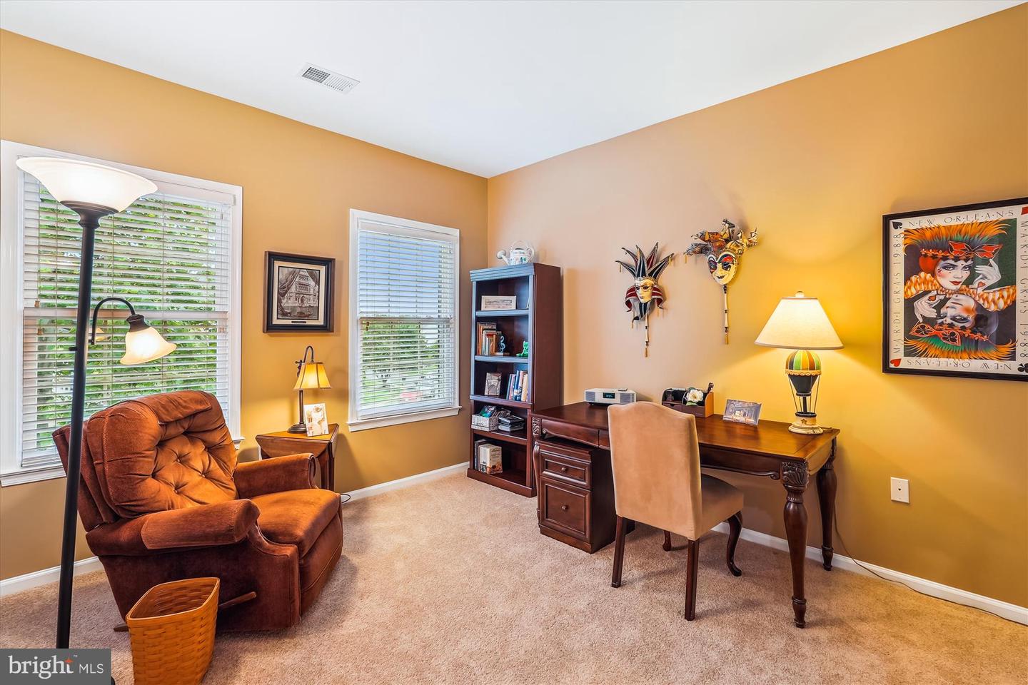 18403 RIM ROCK CIR, LEESBURG, Virginia 20176, 5 Bedrooms Bedrooms, ,3 BathroomsBathrooms,Residential,For sale,18403 RIM ROCK CIR,VALO2098138 MLS # VALO2098138